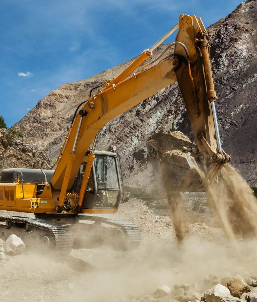 road-construction-in-himalayas-1.jpg